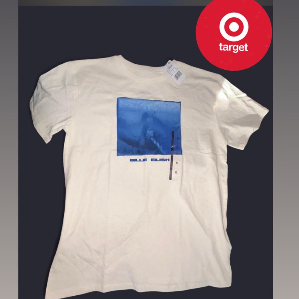 Target-Big girls cream-colored graphic t-shirt featuring Billie Eilish. Size XL